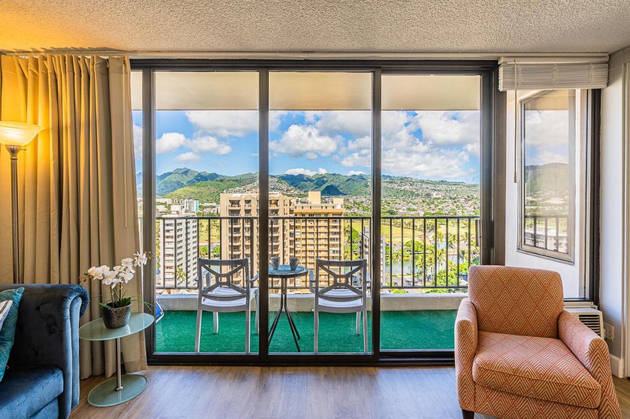 Free Parking, Pool, Sauna, Spa, Wifi, Bbq, Ac - Waikiki Banyan Honolulu Eksteriør bilde