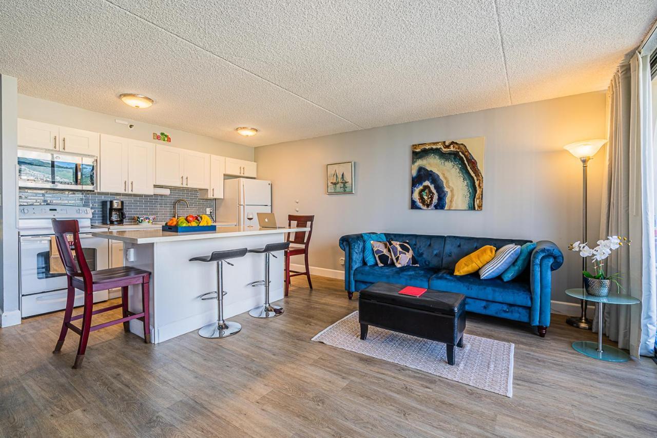 Free Parking, Pool, Sauna, Spa, Wifi, Bbq, Ac - Waikiki Banyan Honolulu Eksteriør bilde