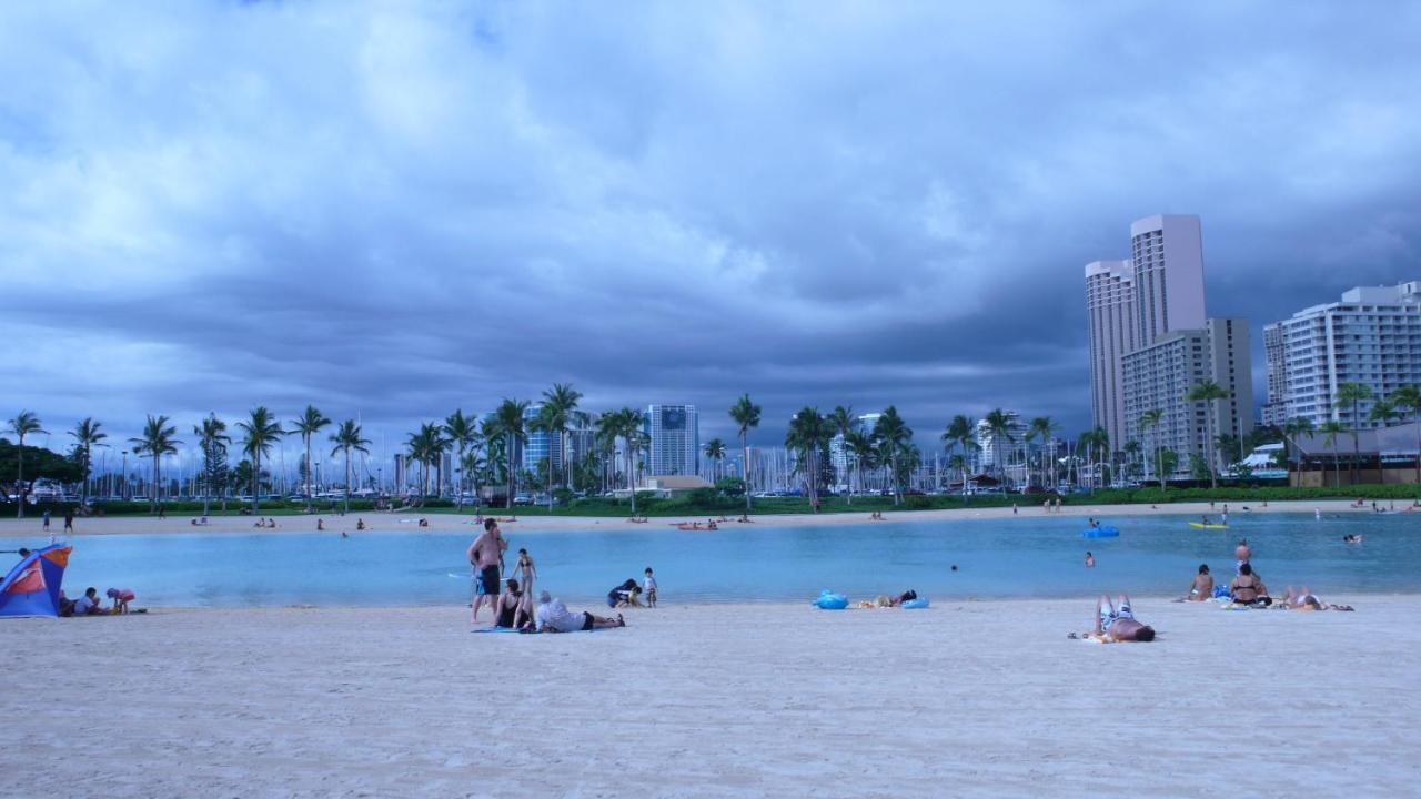 Free Parking, Pool, Sauna, Spa, Wifi, Bbq, Ac - Waikiki Banyan Honolulu Eksteriør bilde