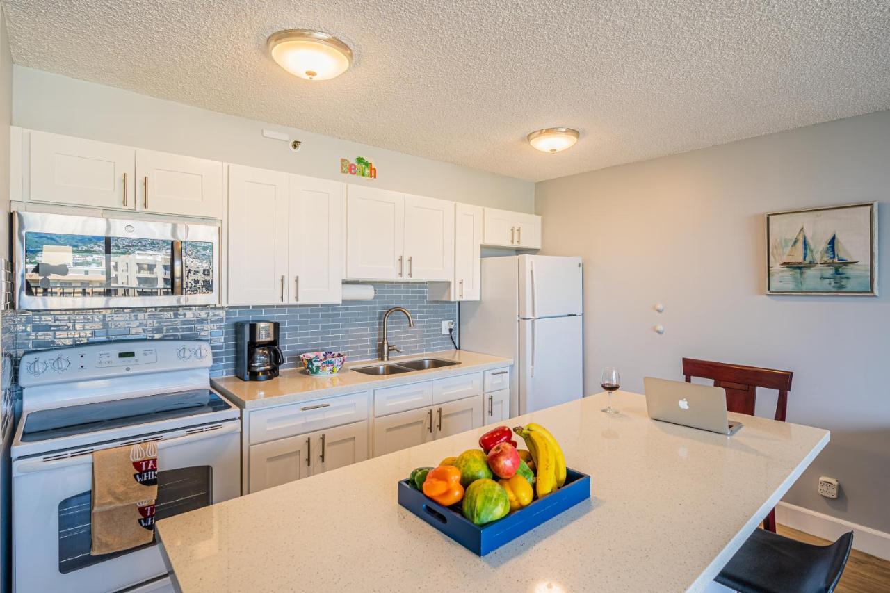Free Parking, Pool, Sauna, Spa, Wifi, Bbq, Ac - Waikiki Banyan Honolulu Eksteriør bilde